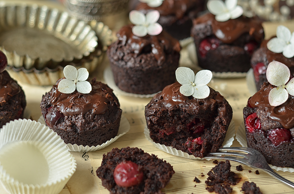 muffinki czekoladowe z wiśniami
