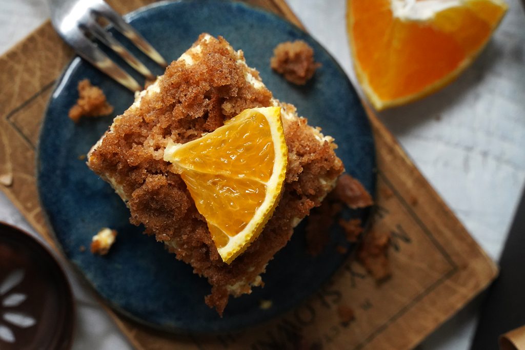 ciasto piernikowe z kremem makowo-pomarańczowym