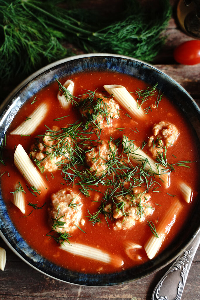 błyskawiczna zupa pomidorowa 