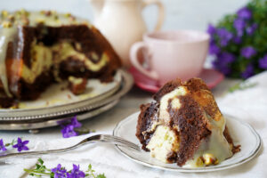 babka czekoladowa z serem i białą czekoladą