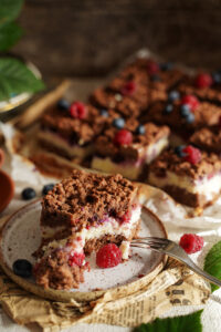 ciasto kokosowe z owocami