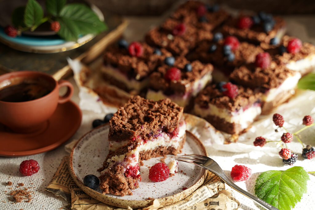 ciasto kokosowe z owocami