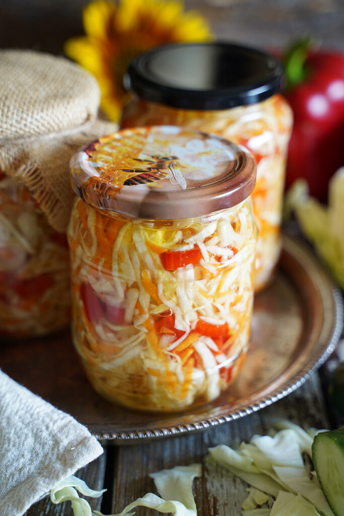 sałatka z warzyw do słoików na zimę