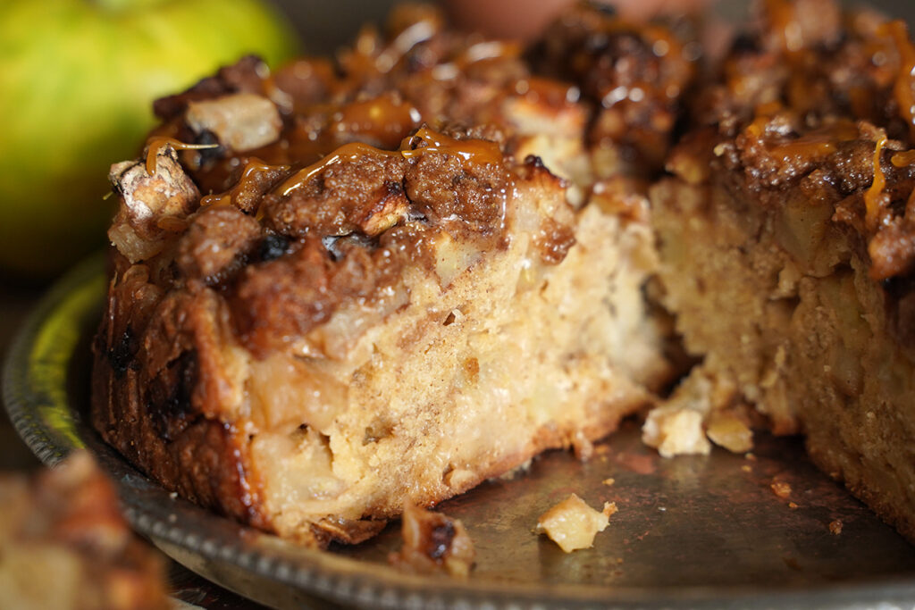 ciasto z jabłkami i cynamonem