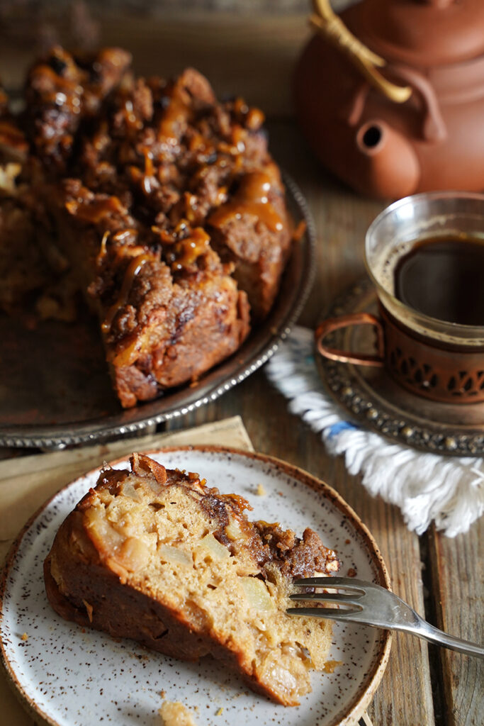 ciasto z jabłkami i cynamonem