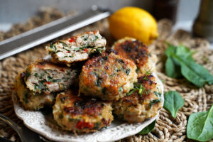 kotlety drobiowe ze szpinakiem