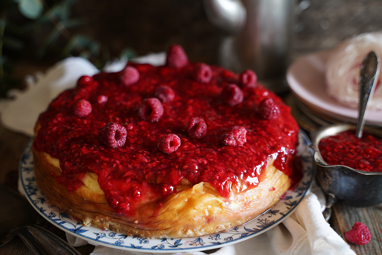 sernik kokosowy z malinami